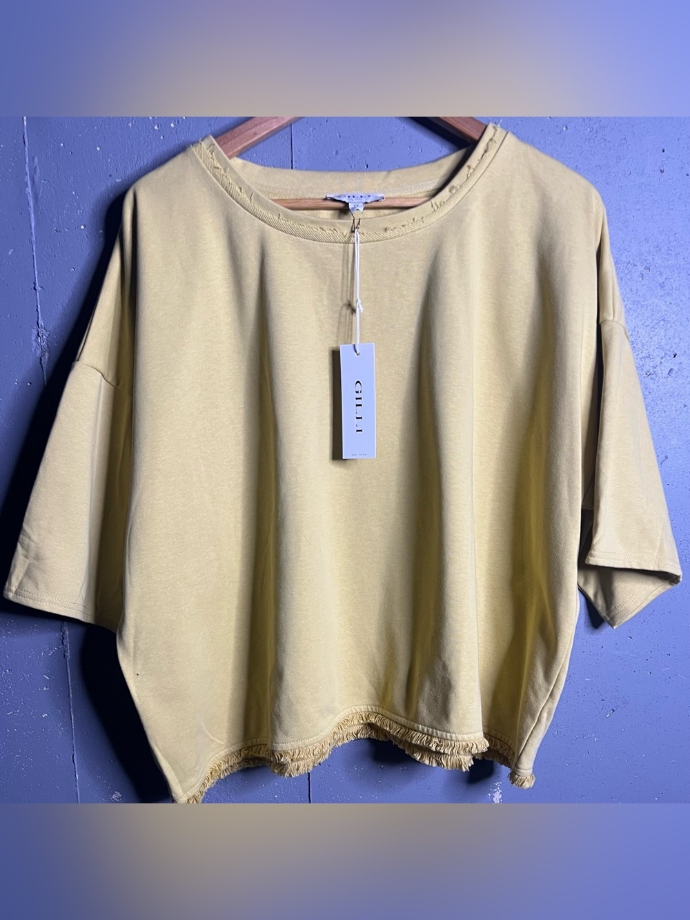 GILLI Boxy  Relaxed T-Shirt in Yellow.  Size 1X